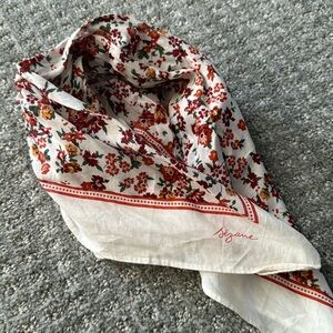 Beautiful sezane square scarf floral print